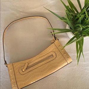 Vintage Shoulder Purse Bag in GUC! Beautiful color